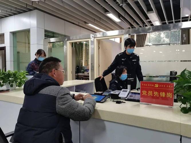 旅游市场强劲复苏，黔西南州出入境窗口迎办证高峰